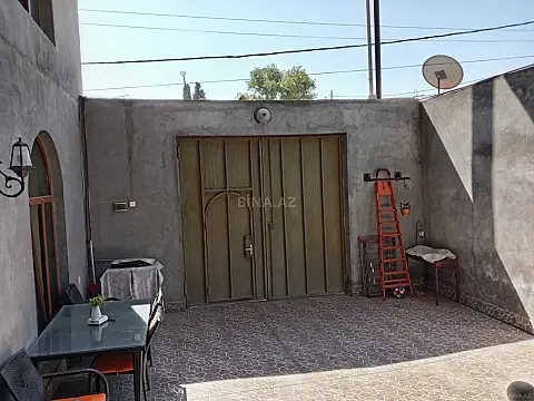 Satılır 4 otaqlı həyət evi 286 m²