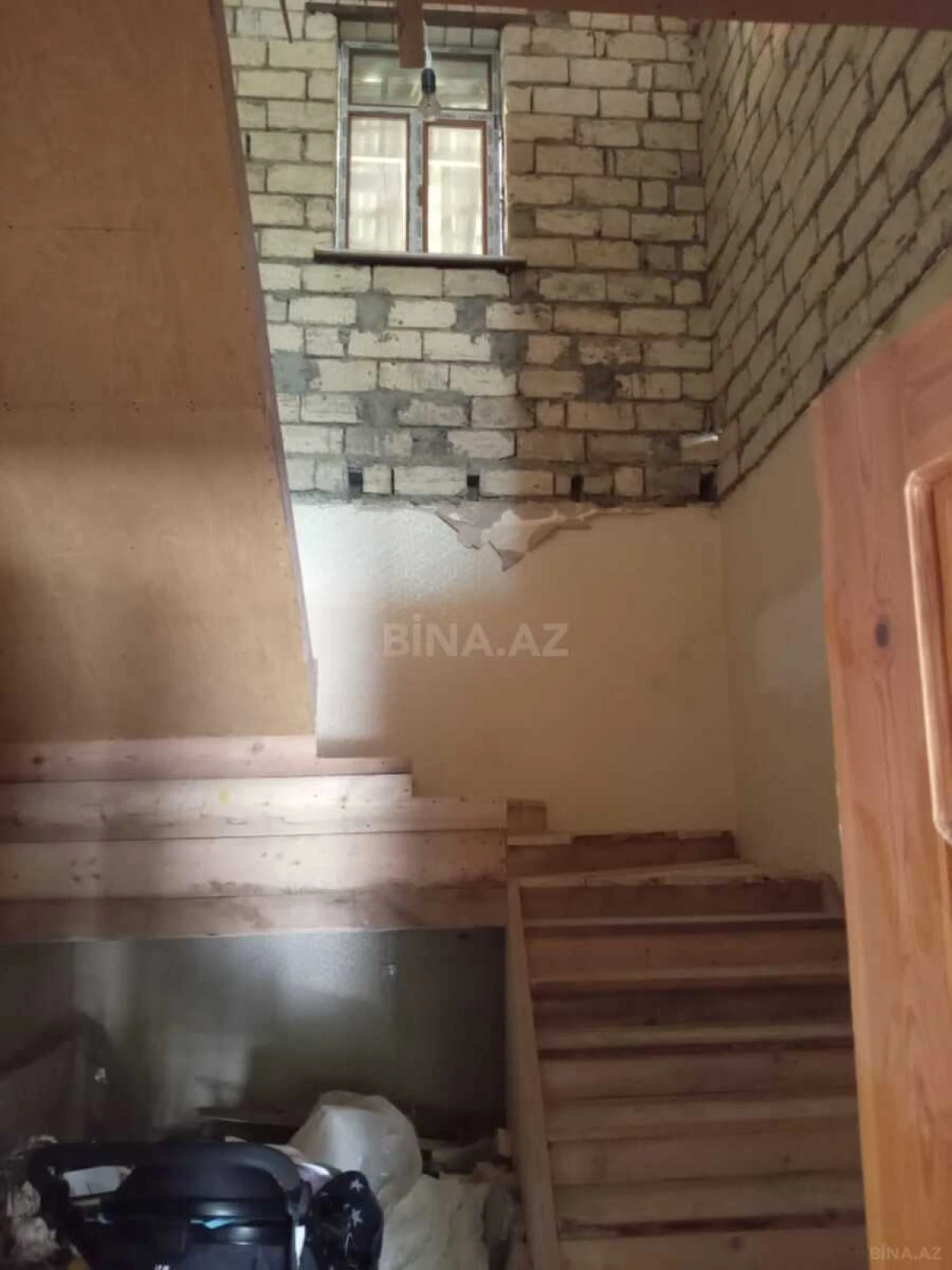 Satılır 4 otaqlı həyət evi 286 m²