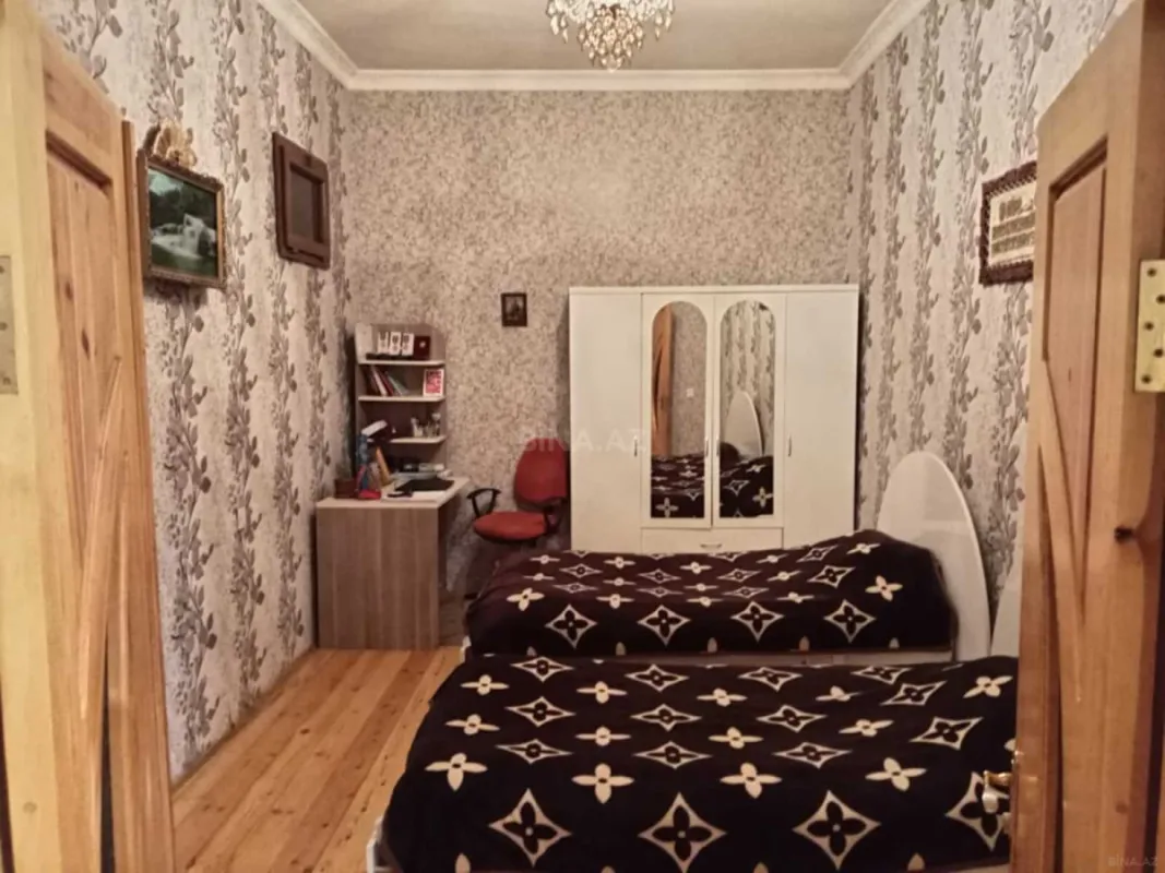 Satılır 4 otaqlı həyət evi 286 m²