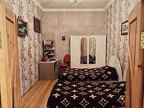 Satılır 4 otaqlı həyət evi 286 m²