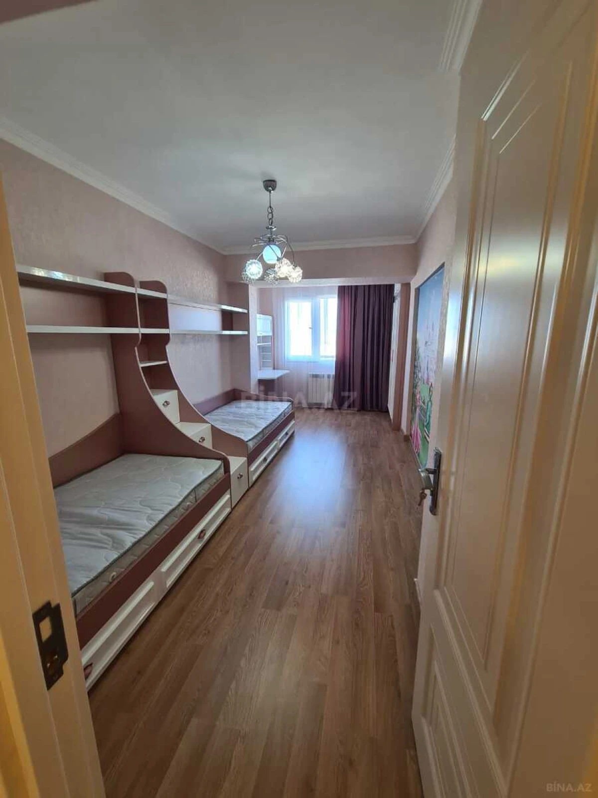 Satılır 3 otaqlı mənzil 83 m²