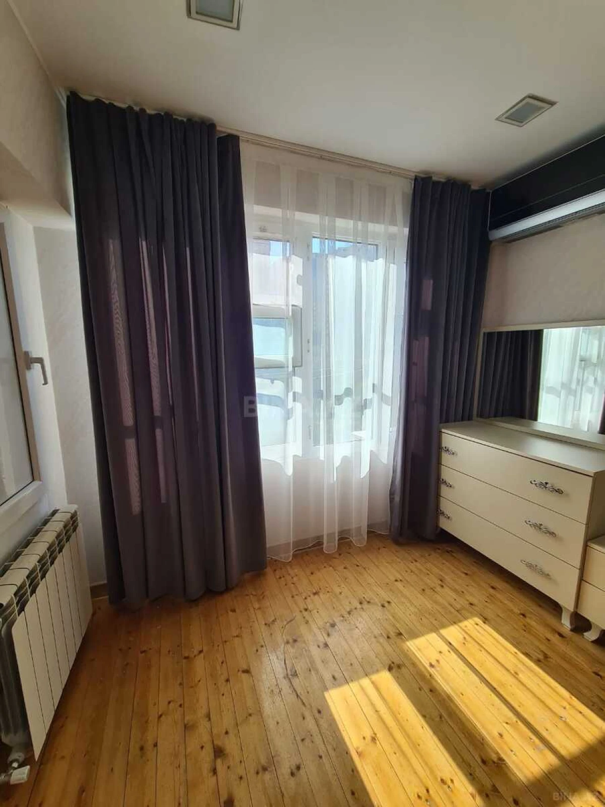 Satılır 3 otaqlı mənzil 83 m²