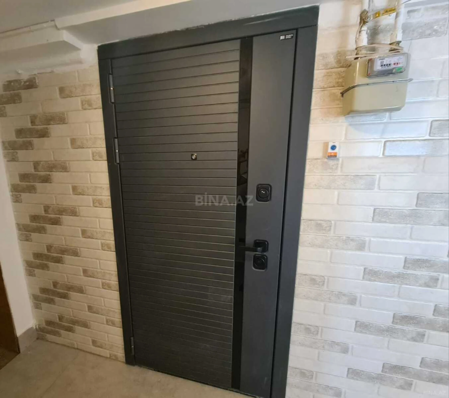 Satılır 3 otaqlı mənzil 83 m²