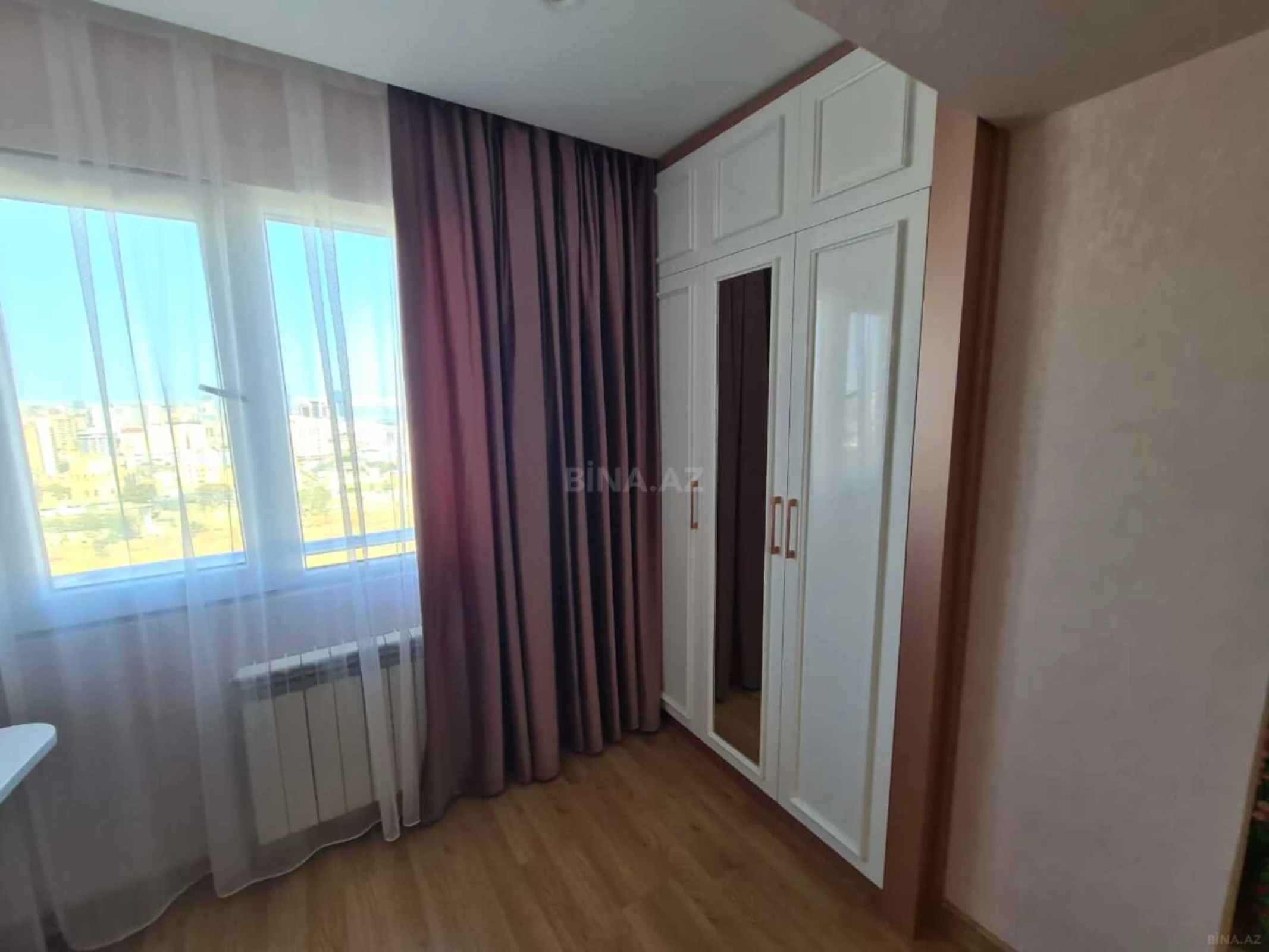 Satılır 3 otaqlı mənzil 83 m²