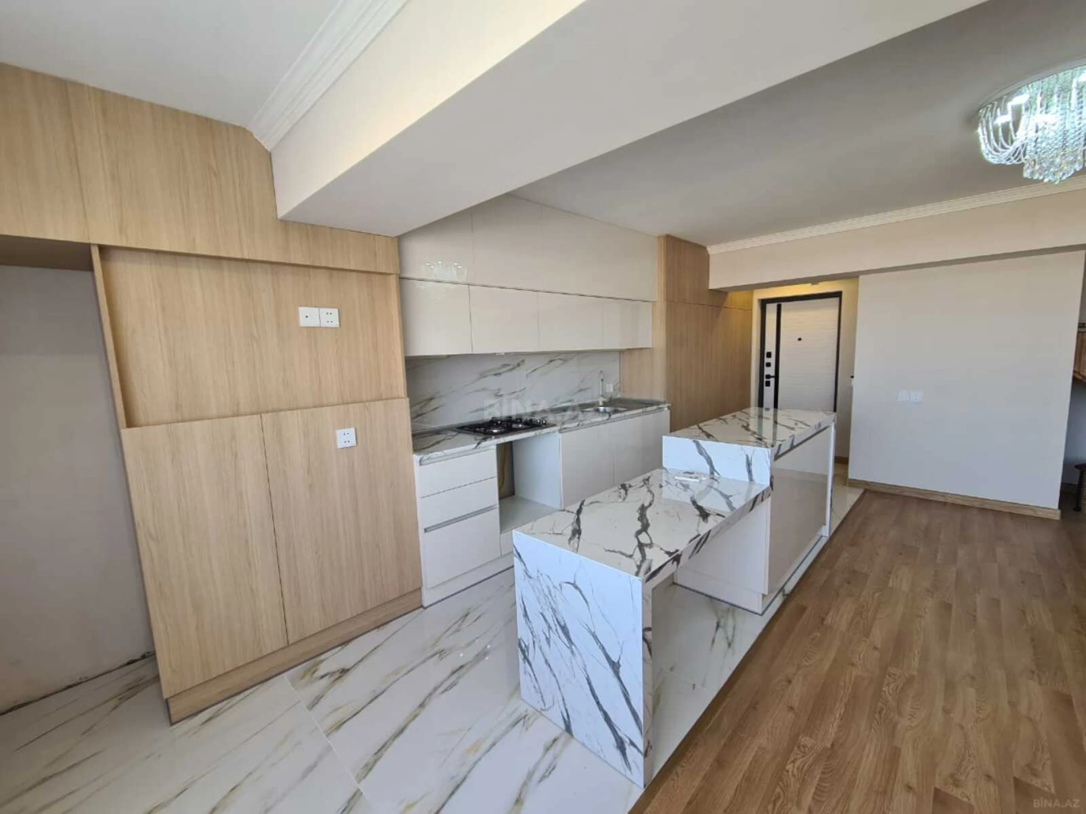 Satılır 3 otaqlı mənzil 83 m²