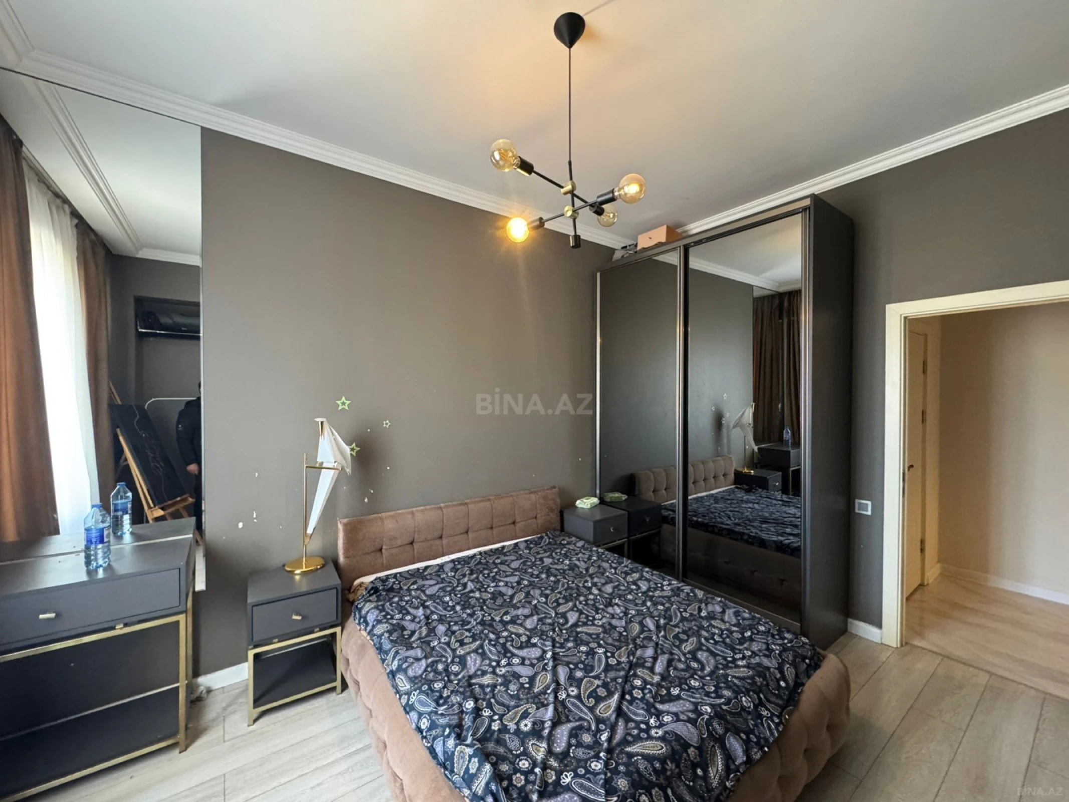 Kirayə verilir 2 otaqlı mənzil 80 m²
