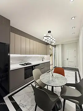 Satılır 3 otaqlı mənzil 120 m²