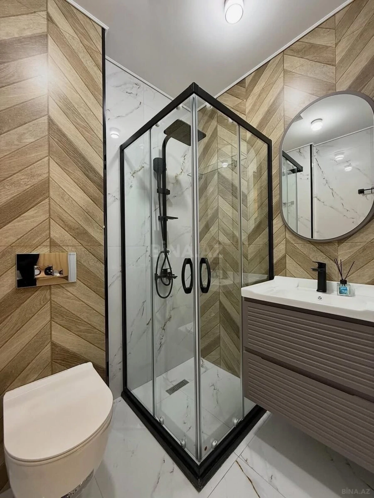 Satılır 3 otaqlı mənzil 120 m²