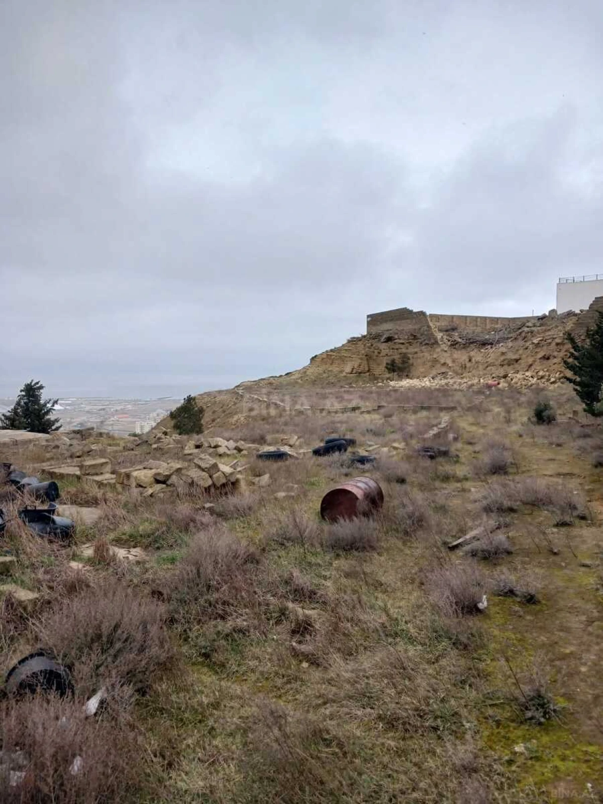 Satılır torpaq sahəsi 12 m²