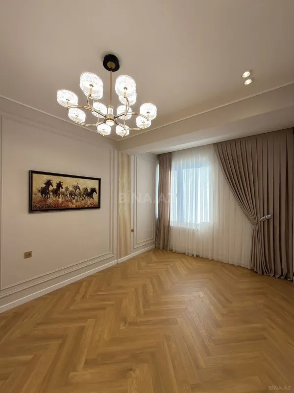 Satılır 3 otaqlı mənzil 101 m²