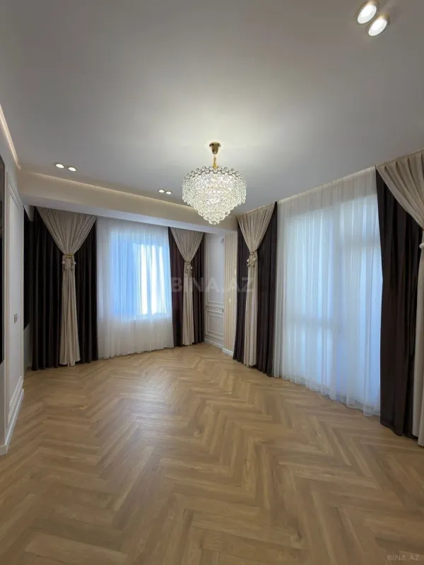 Satılır 3 otaqlı mənzil 101 m²