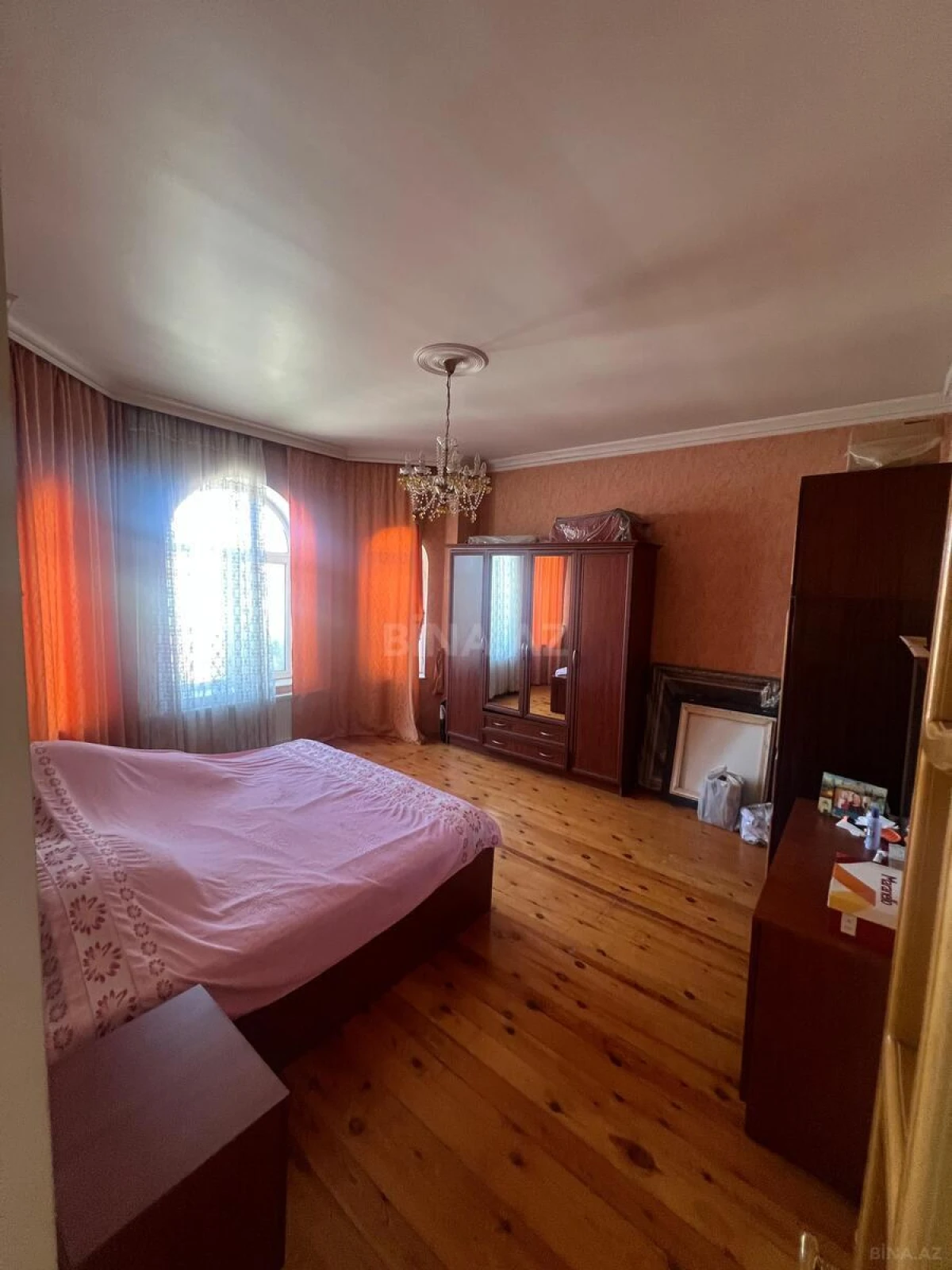 Satılır 6 otaqlı həyət evi 310 m²