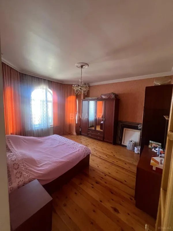 Satılır 6 otaqlı həyət evi 310 m²