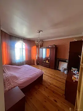 Satılır 6 otaqlı həyət evi 310 m²