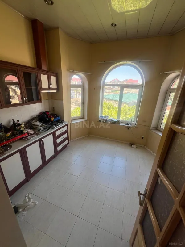 Satılır 6 otaqlı həyət evi 310 m²