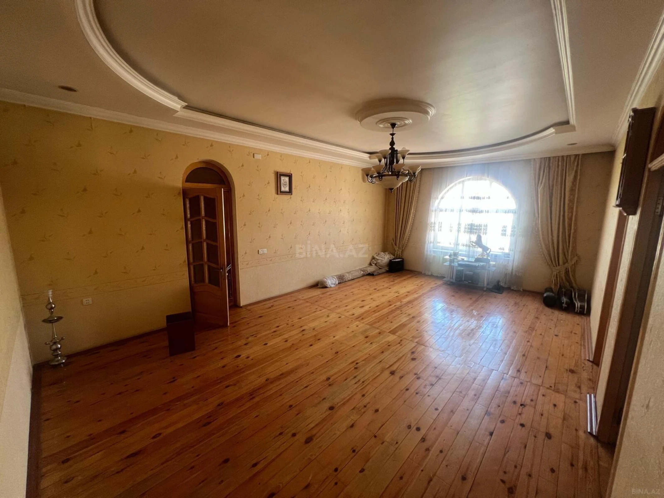 Satılır 6 otaqlı həyət evi 310 m²
