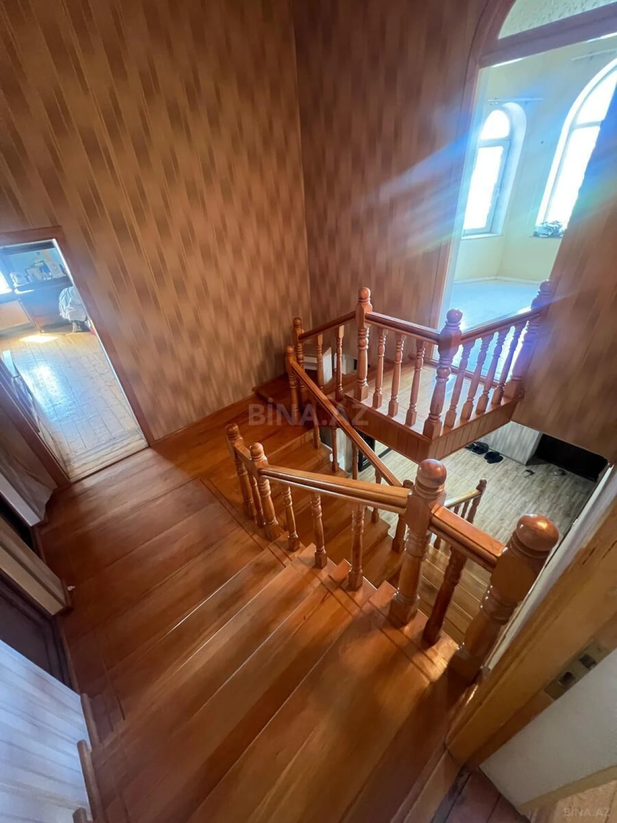 Satılır 6 otaqlı həyət evi 310 m²