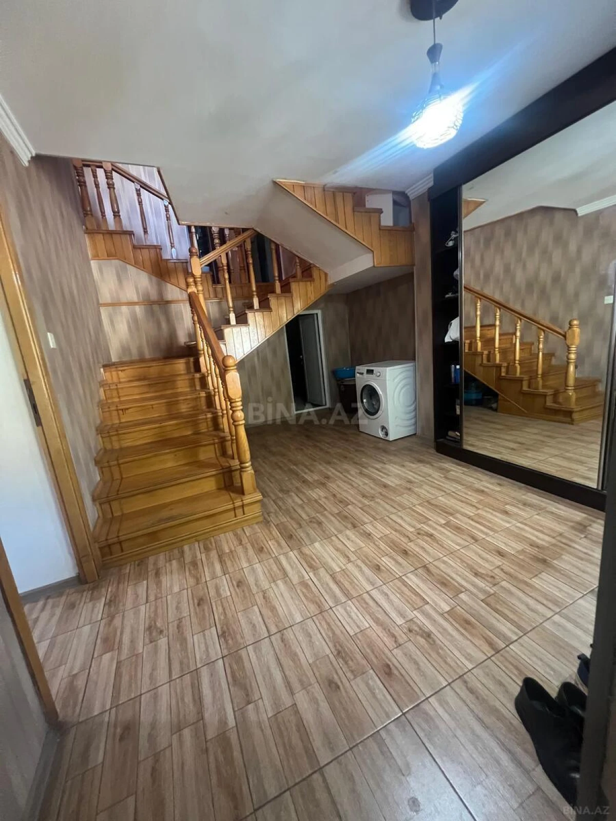 Satılır 6 otaqlı həyət evi 310 m²