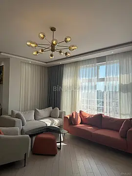 Satılır 3 otaqlı mənzil 136 m²
