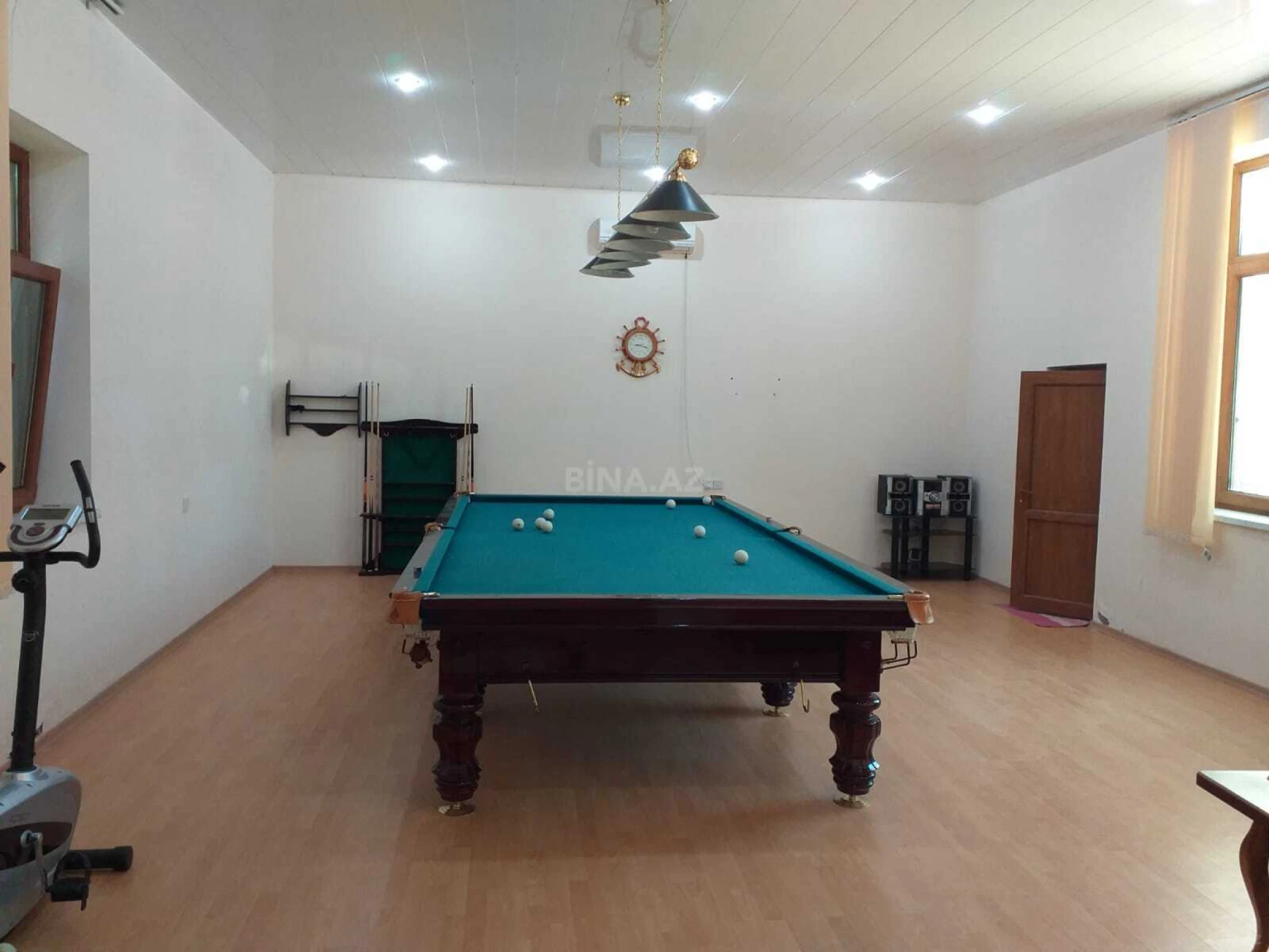 Satılır 6 otaqlı həyət evi 436 m²