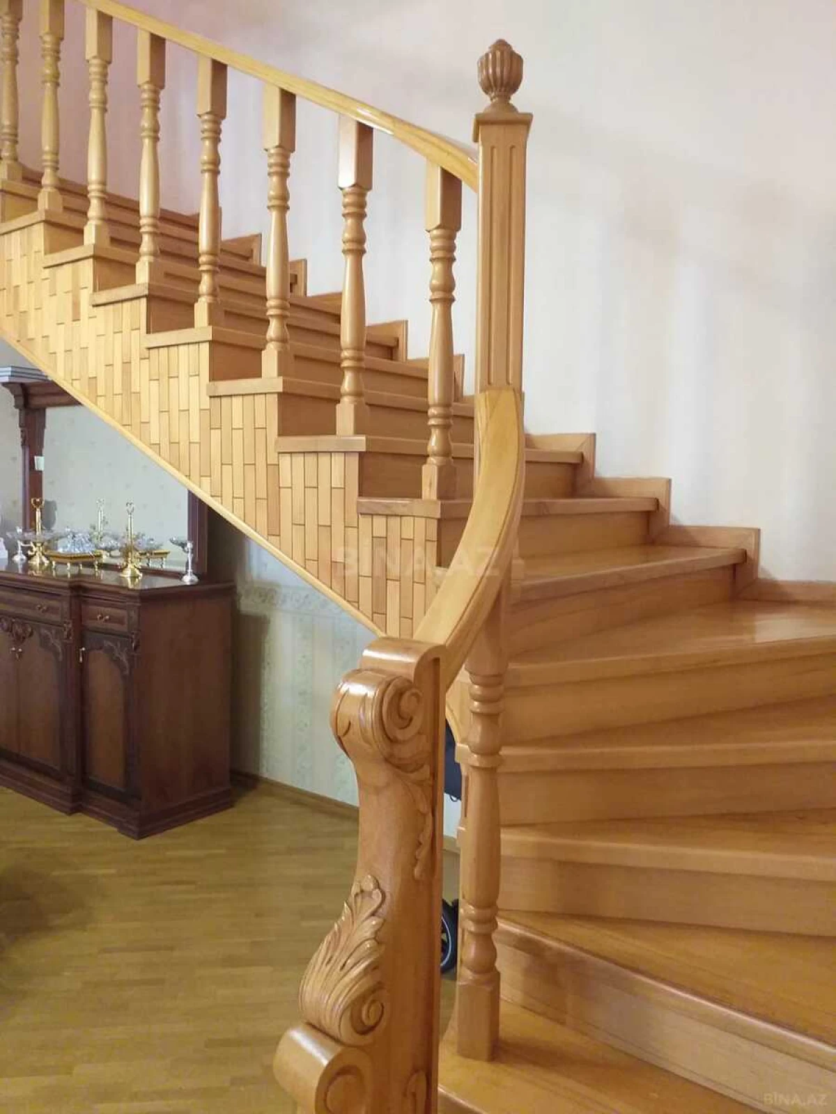 Satılır 6 otaqlı həyət evi 436 m²