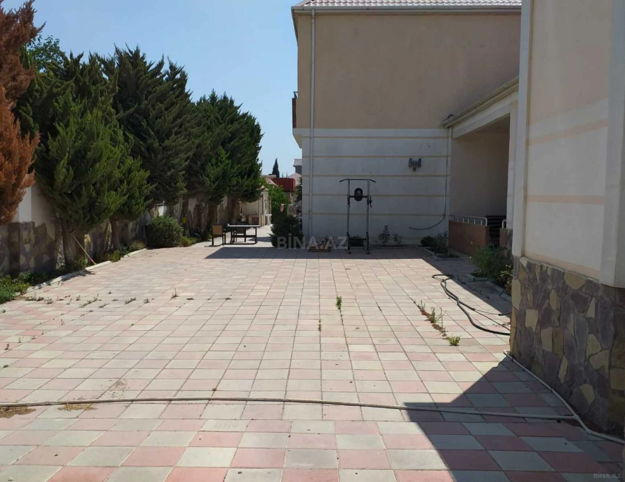 Satılır 6 otaqlı həyət evi 436 m²