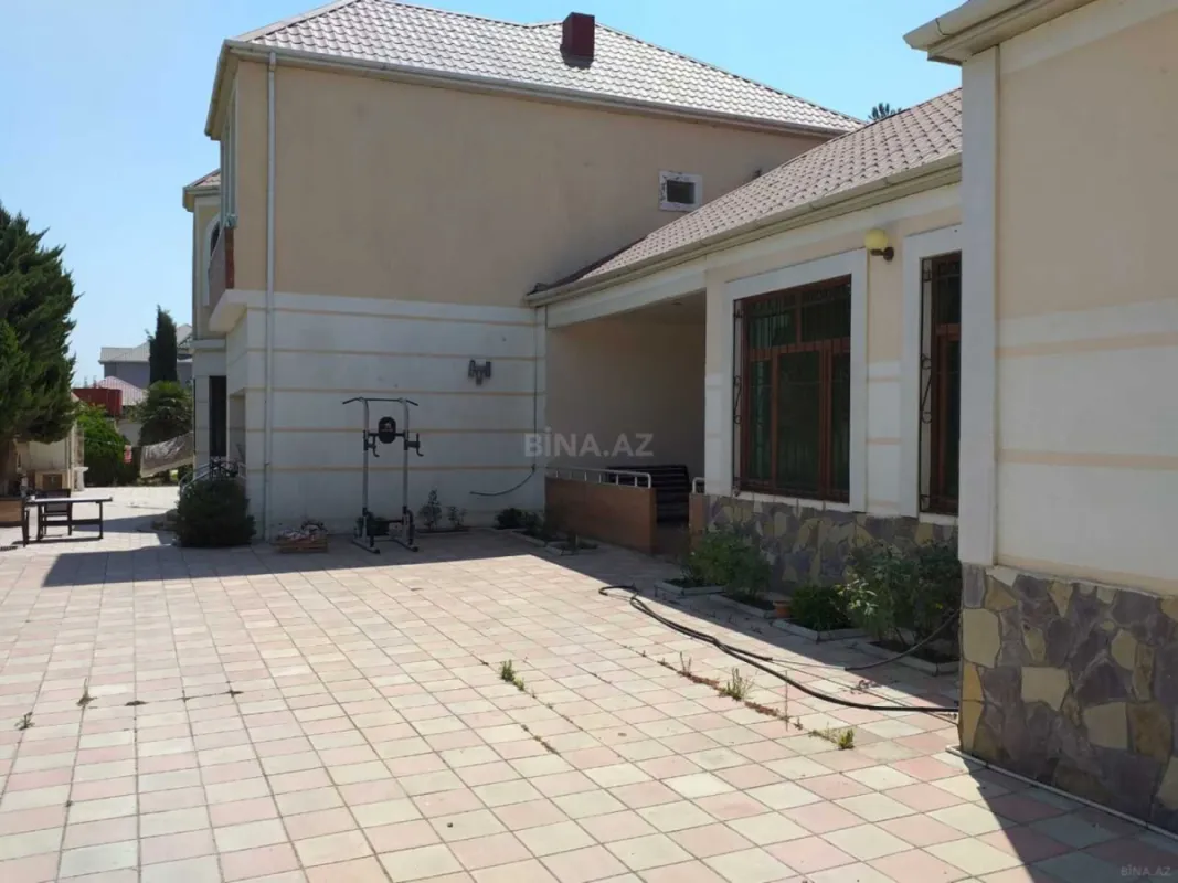 Satılır 6 otaqlı həyət evi 436 m²
