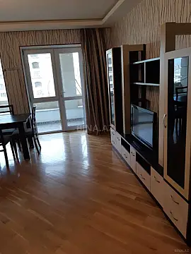 Kirayə verilir 2 otaqlı mənzil 64 m²