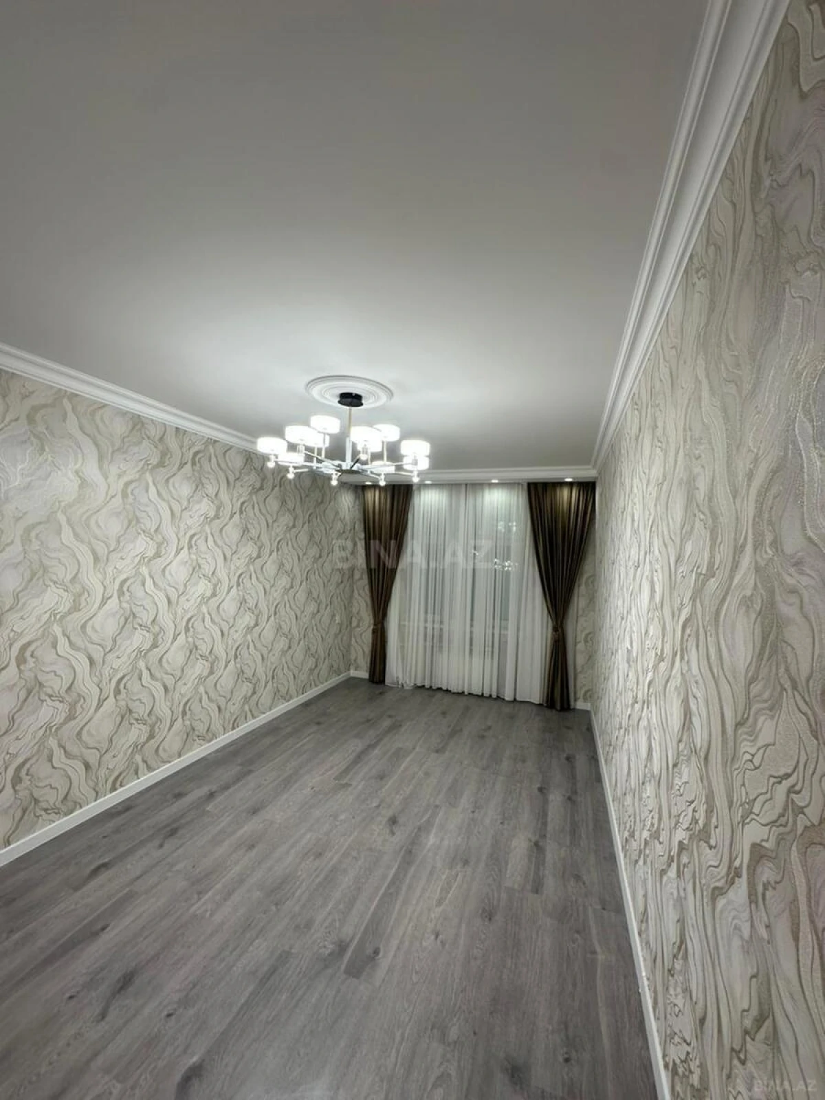 Satılır 3 otaqlı mənzil 82 m²