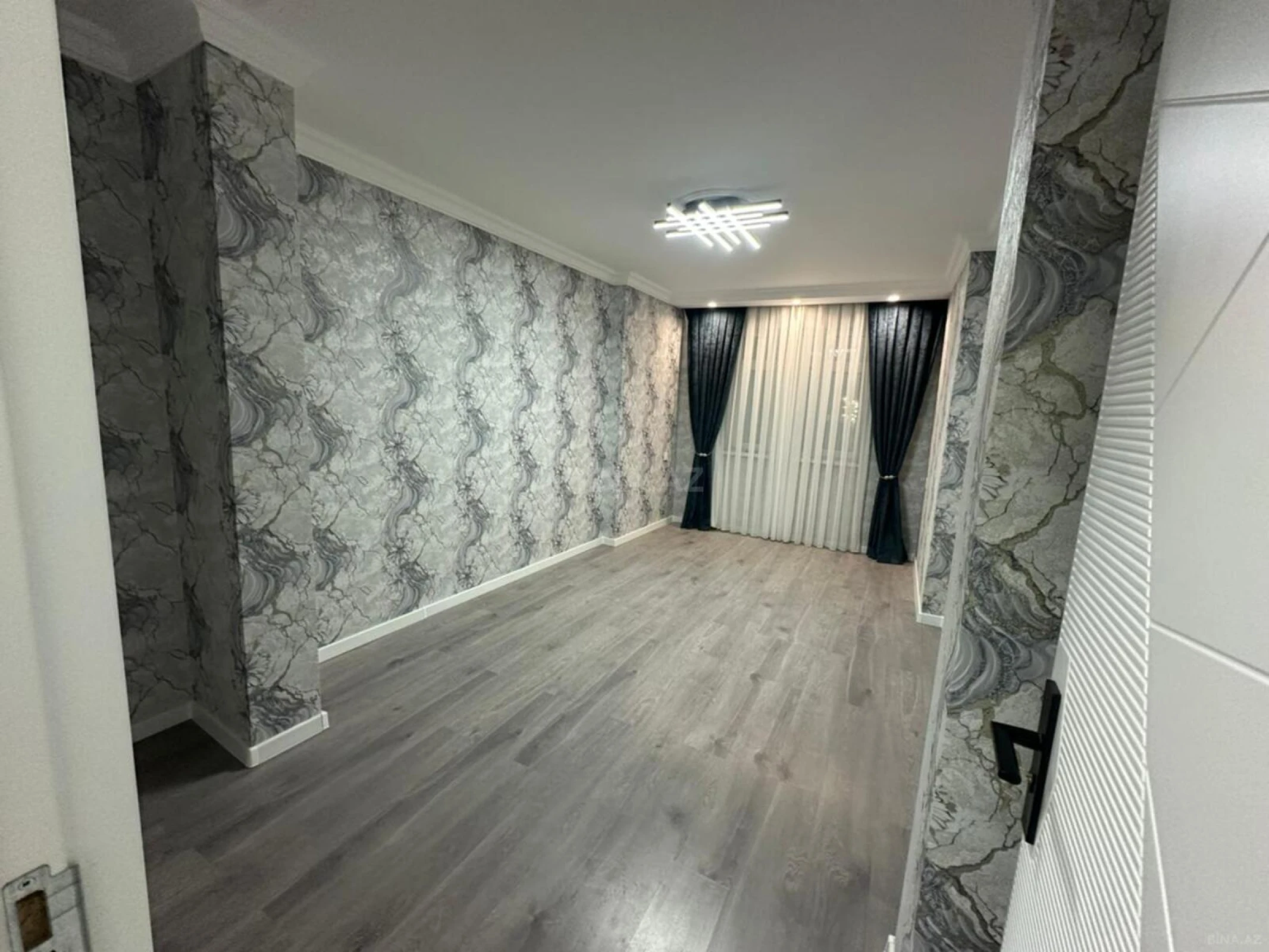 Satılır 3 otaqlı mənzil 82 m²