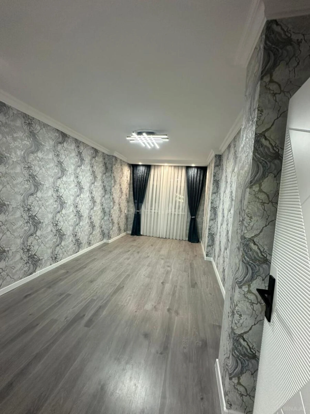 Satılır 3 otaqlı mənzil 82 m²