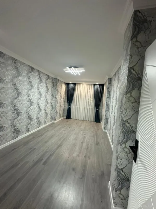 Satılır 3 otaqlı mənzil 82 m²