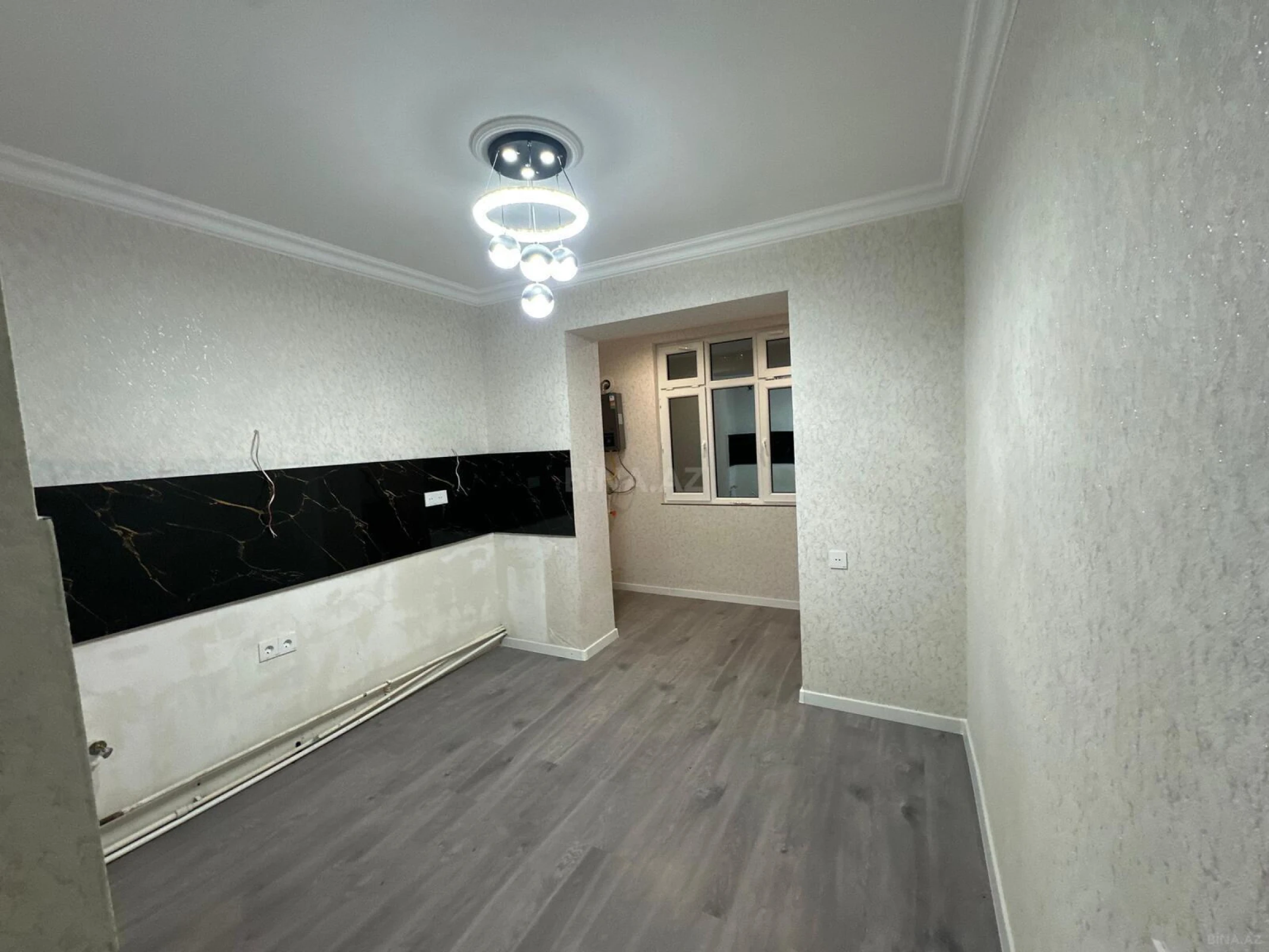 Satılır 3 otaqlı mənzil 82 m²