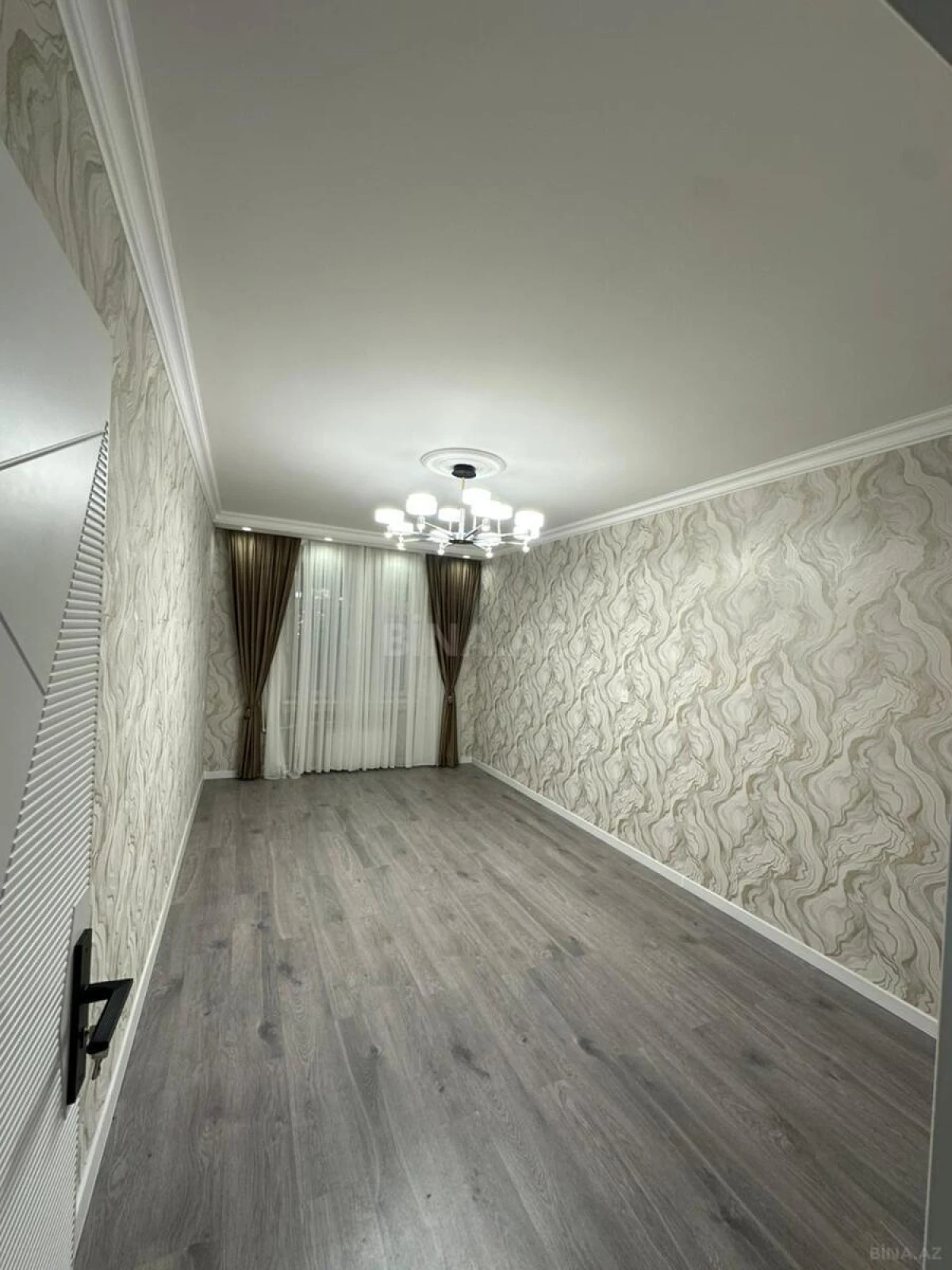 Satılır 3 otaqlı mənzil 82 m²