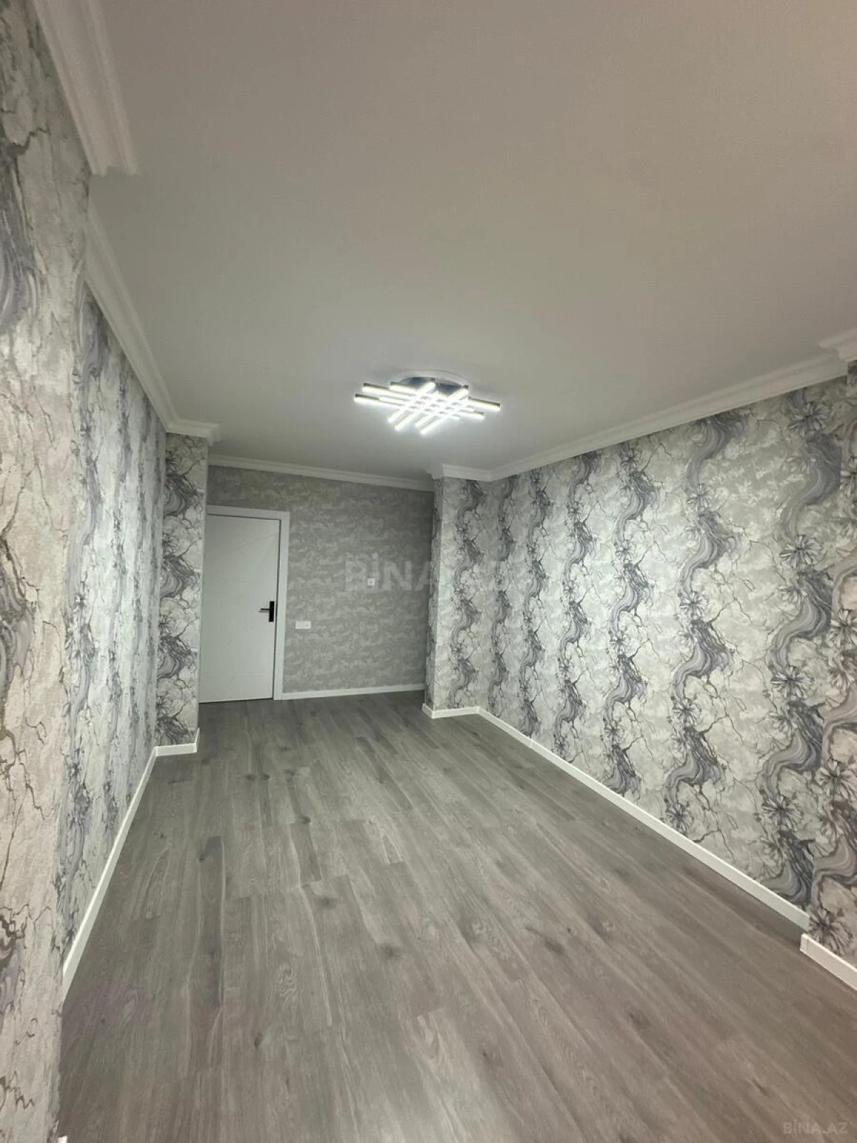 Satılır 3 otaqlı mənzil 82 m²