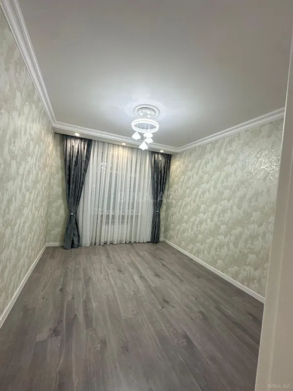 Satılır 3 otaqlı mənzil 82 m²