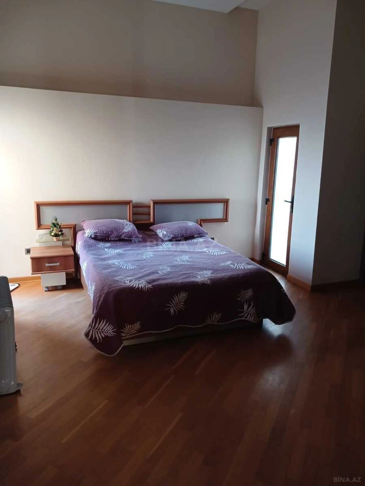 Satılır 7 otaqlı həyət evi 500 m²