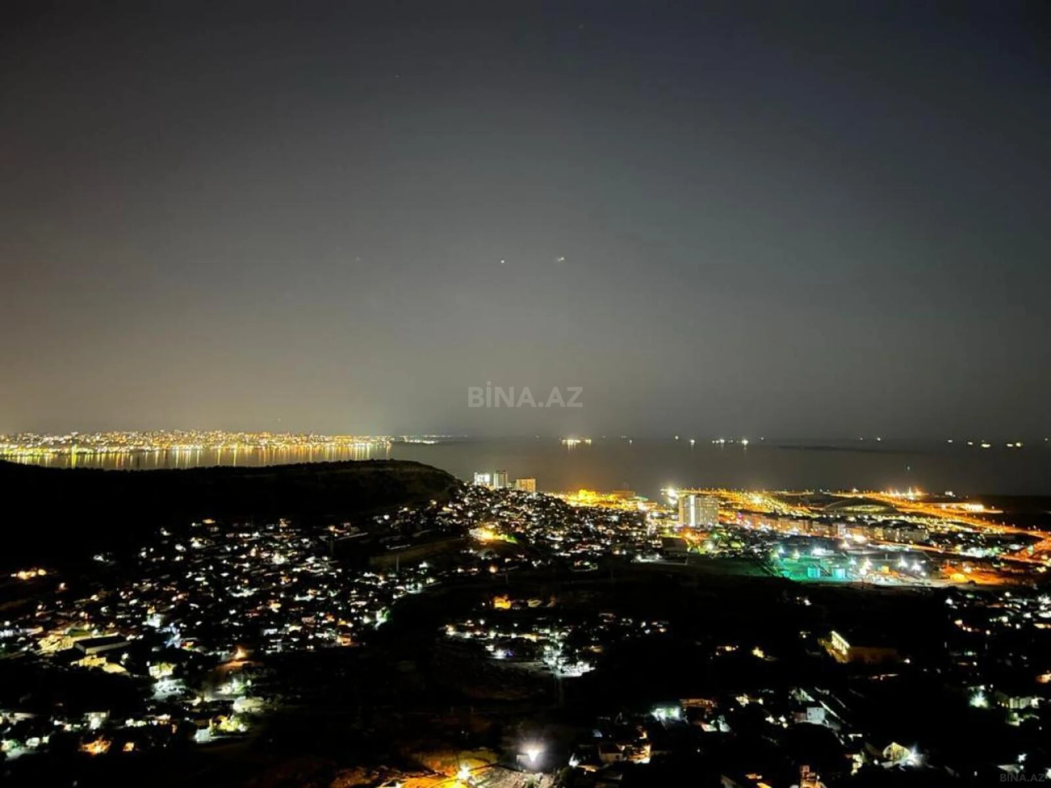 Satılır 7 otaqlı həyət evi 500 m²