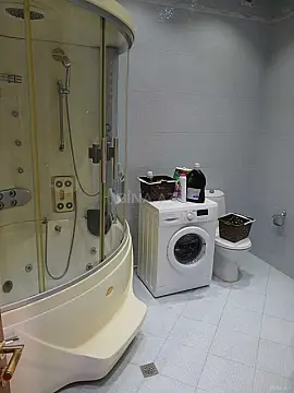 Satılır 7 otaqlı həyət evi 500 m²