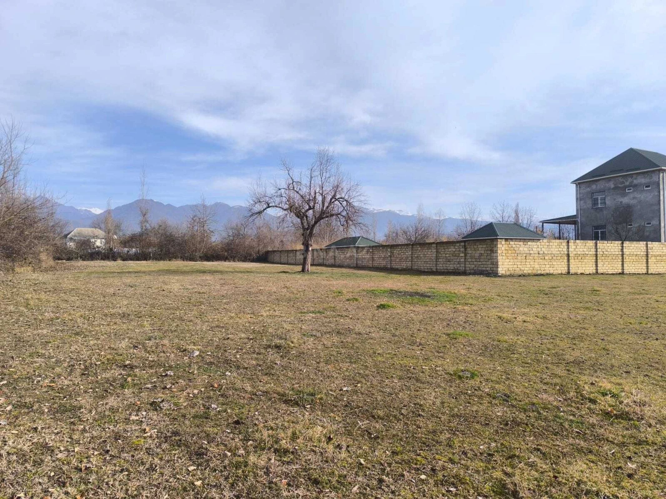 Satılır torpaq sahəsi 10 m²