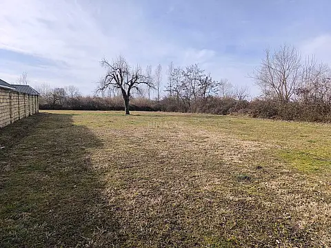 Satılır torpaq sahəsi 10 m²