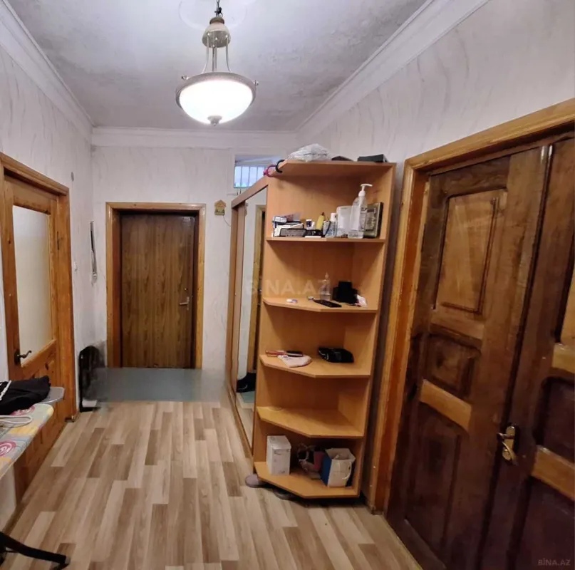 Satılır 6 otaqlı həyət evi 100 m²