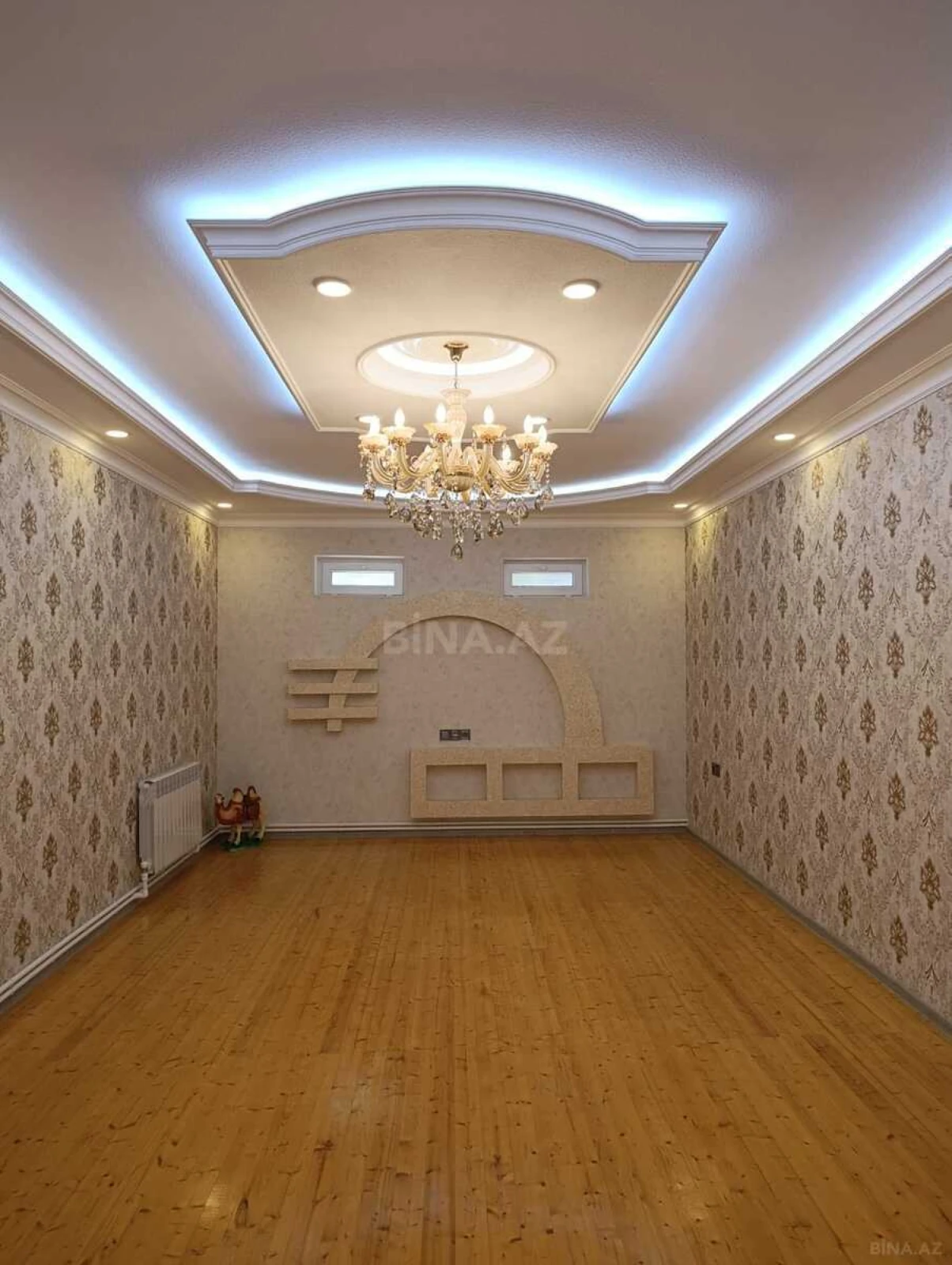 Satılır 5 otaqlı həyət evi 140 m²