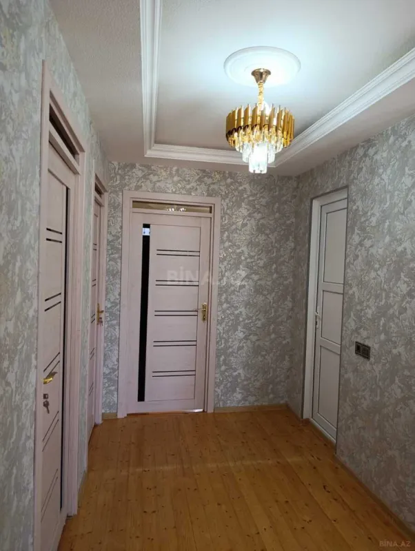 Satılır 5 otaqlı həyət evi 140 m²