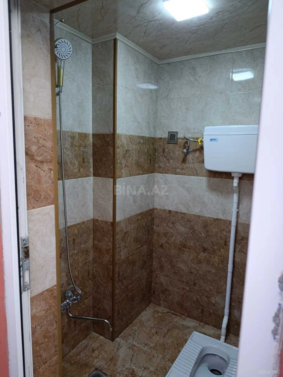 Satılır 5 otaqlı həyət evi 140 m²