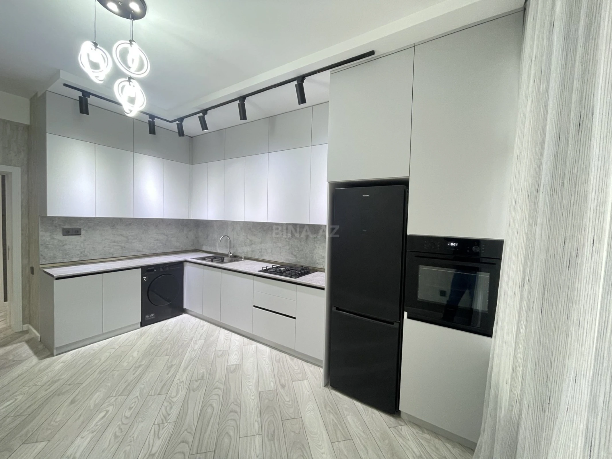 Satılır 3 otaqlı mənzil 90 m²