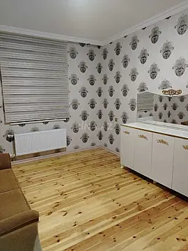 Kirayə verilir 2 otaqlı həyət evi 60 m²