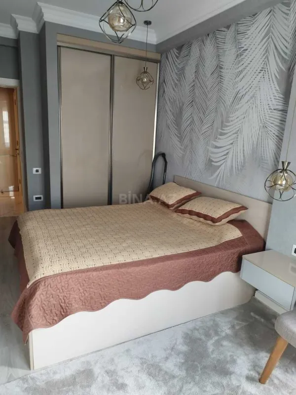 Satılır 2 otaqlı mənzil 72 m²