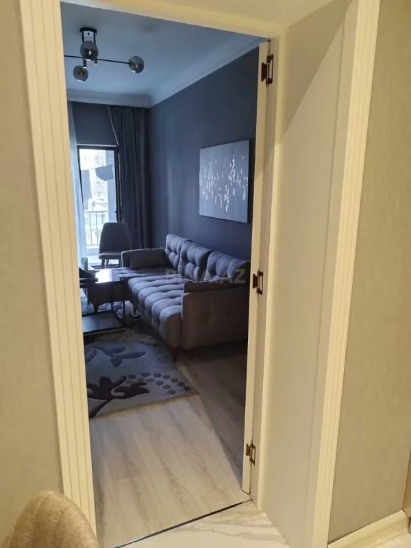 Satılır 2 otaqlı mənzil 72 m²