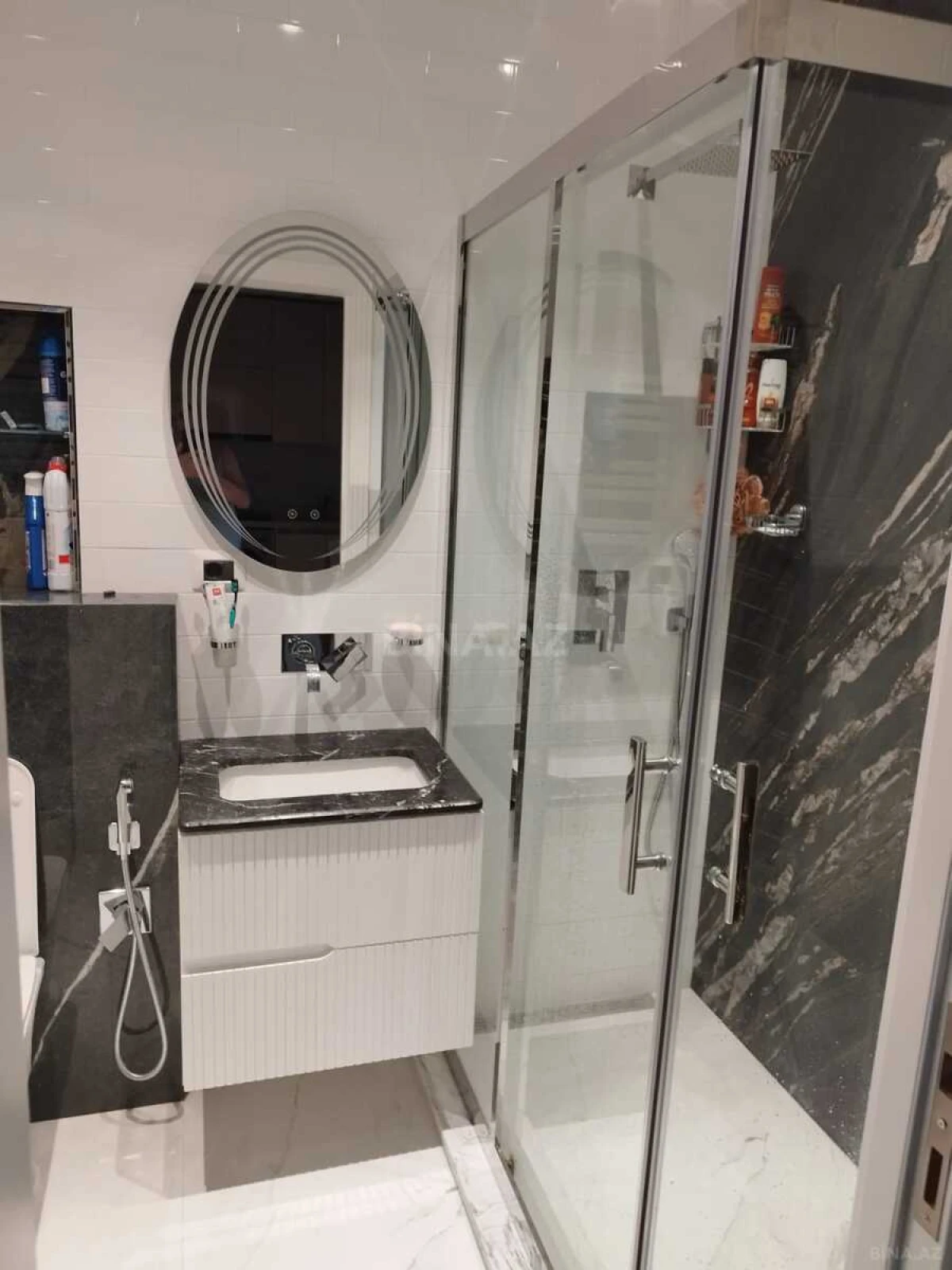 Satılır 2 otaqlı mənzil 72 m²